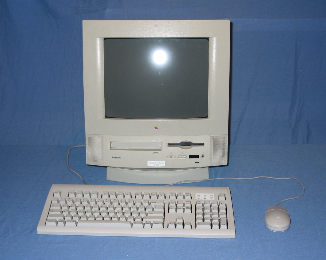 <span>Power Macintosh 5260</span>
