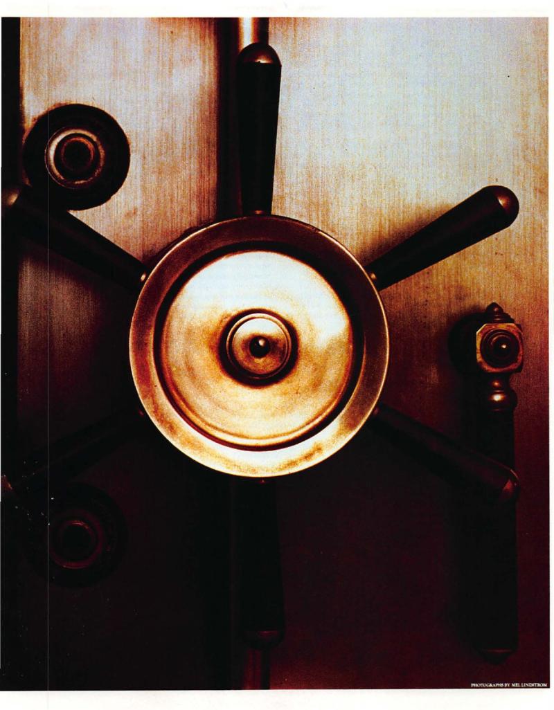 MacWorld 8811 November 1988 — page 141